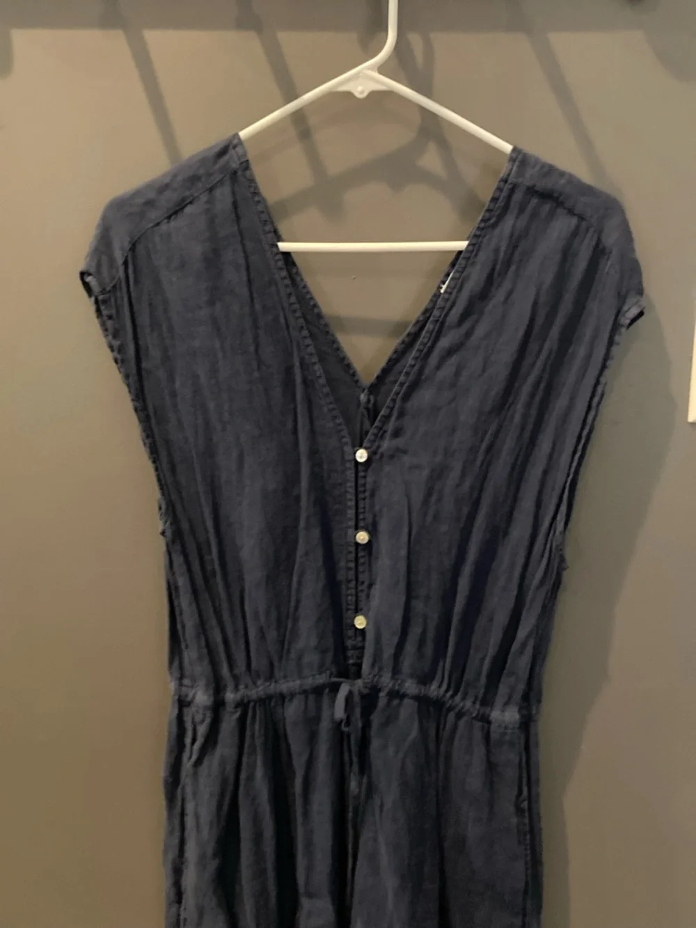 Bella Dahl size medium sleeveless jumpsuit 💯 linen excellent condition - Picture 2 of 6